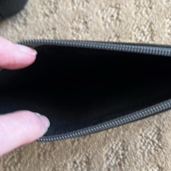 G.I.L.I Leather Camoflauge Crossbody Bag with Wallet - Picture 12 of 16